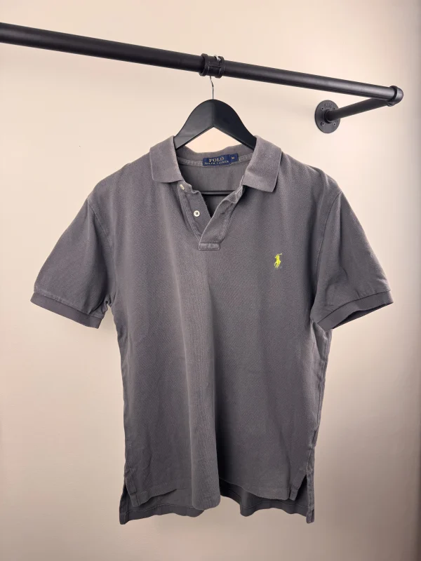 Ralph Lauren polo shirt (M)